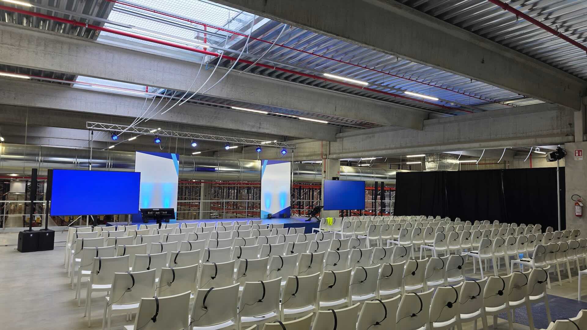 allestimento palco evento inaugurazione